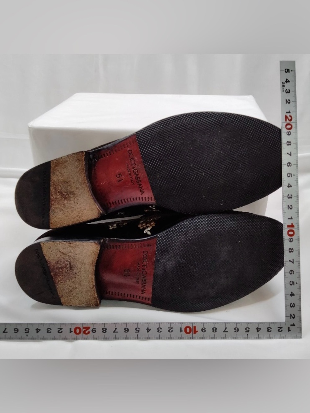 Dolce & Gabbana Black Velvet Floral Embroidered Slip-On Loafers - Picture 4 of 9